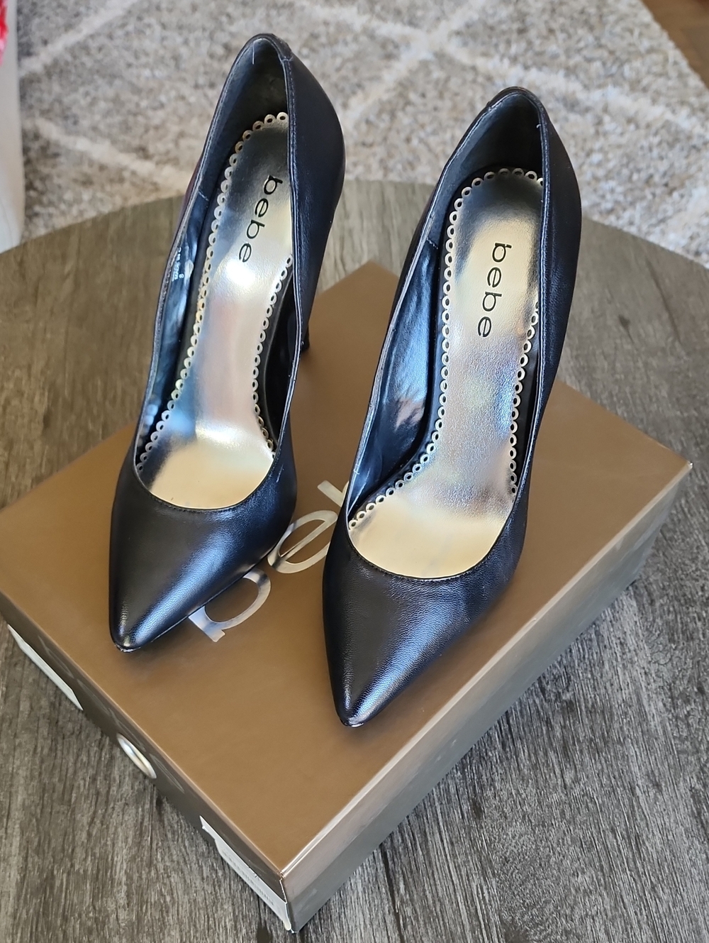 BEBE Sarah Black Pointed-Toe Stiletto Heels Size 8 EUC